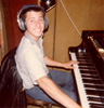 Red Teddy in Studio August 11, 1982 : cutting piano for 'Rock-A-Billy Wave' - Clic to enlarge